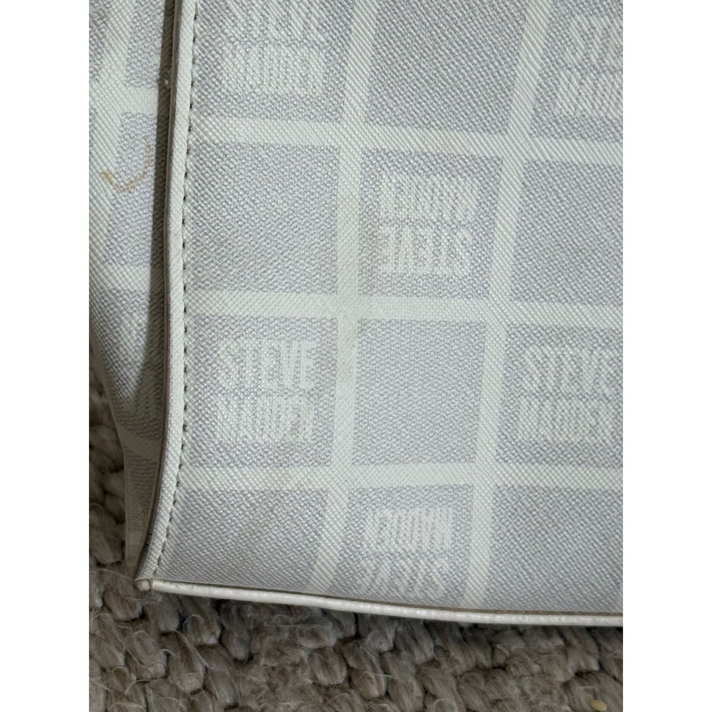Steve Madden White Logo Print Crossbody Shoulder Bag Gold Chain Strap - Picture 3 of 10